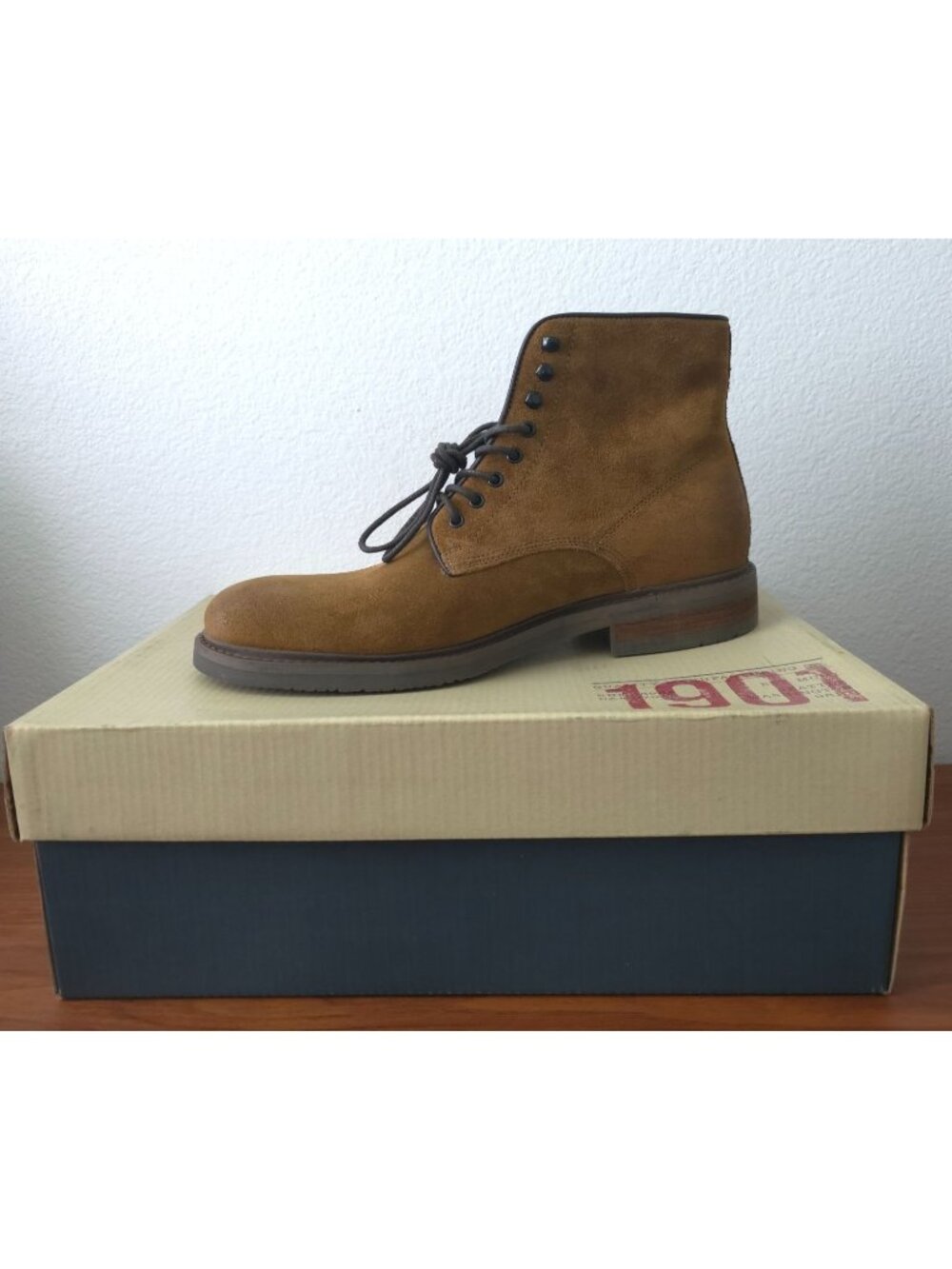 NWB 1901 GRANT Suede Leather Lace-Up Sahara Brown Ankle Boots Men's Sz 9M